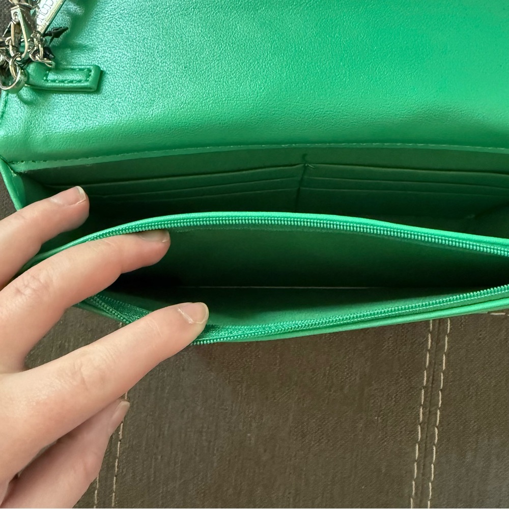 NWT💎 Badgley Mischka Kelly Green Leather Crossbody - Picture 10 of 10